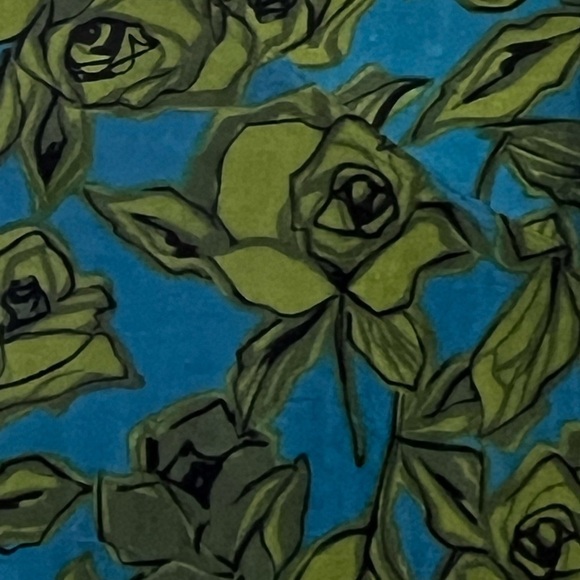 Kathy Ireland Women’s Blouse - V-Neck Blue/Green Floral Print - Sz -X (12-14) - Picture 4 of 4